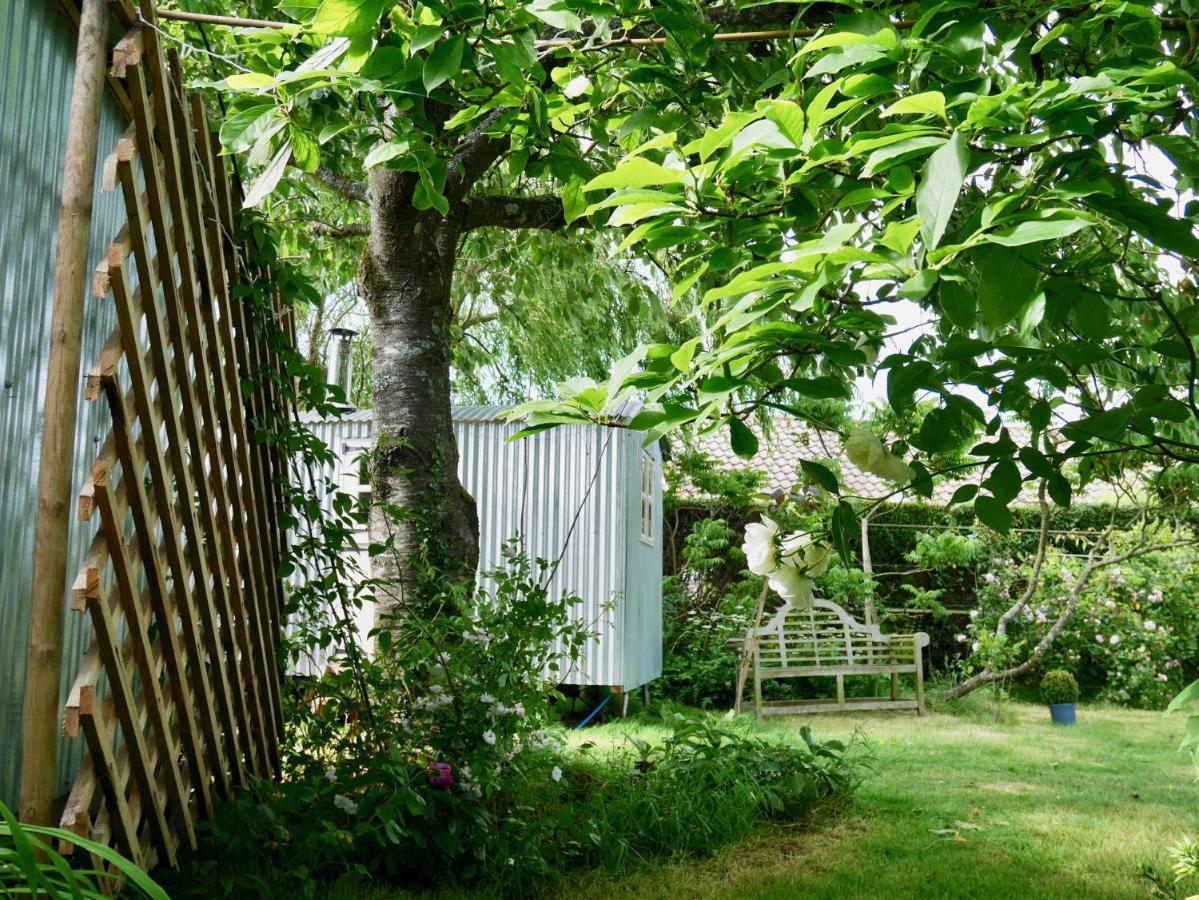 The Wayside Shepherd Hut Beaulieu Exterior photo